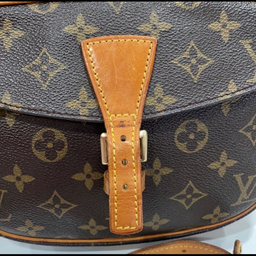 Authentic Lv - image 6